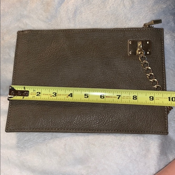 SR2 Sandra Robert’s Wristlet Taupe Brown w/Gold - Picture 8 of 9